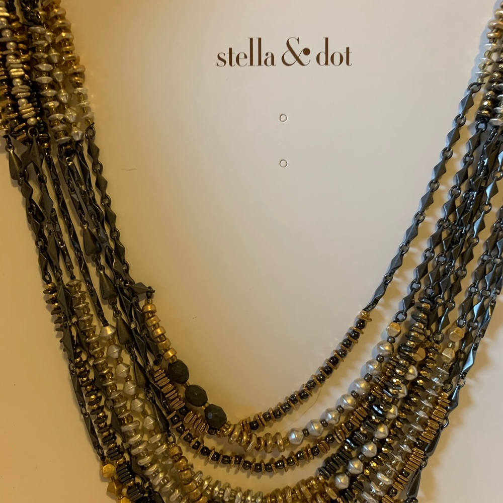 Stella & Dot Relic Statement Necklace - Picture 4 of 4